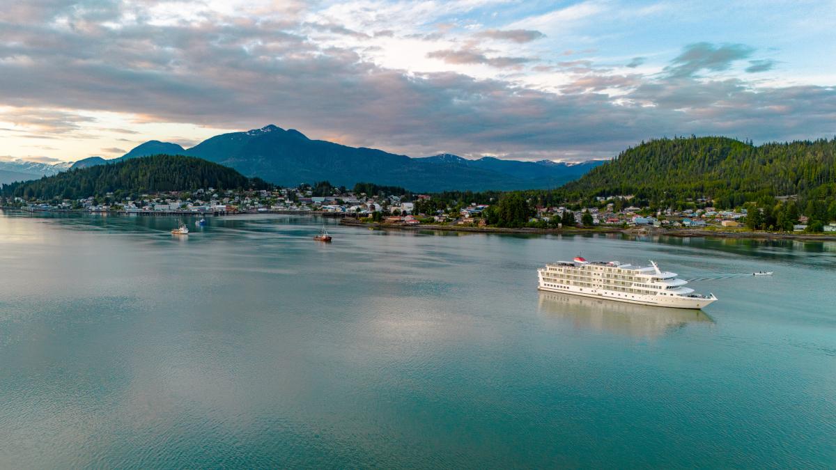 American Cruise Lines Departing Port of Wrangell 
